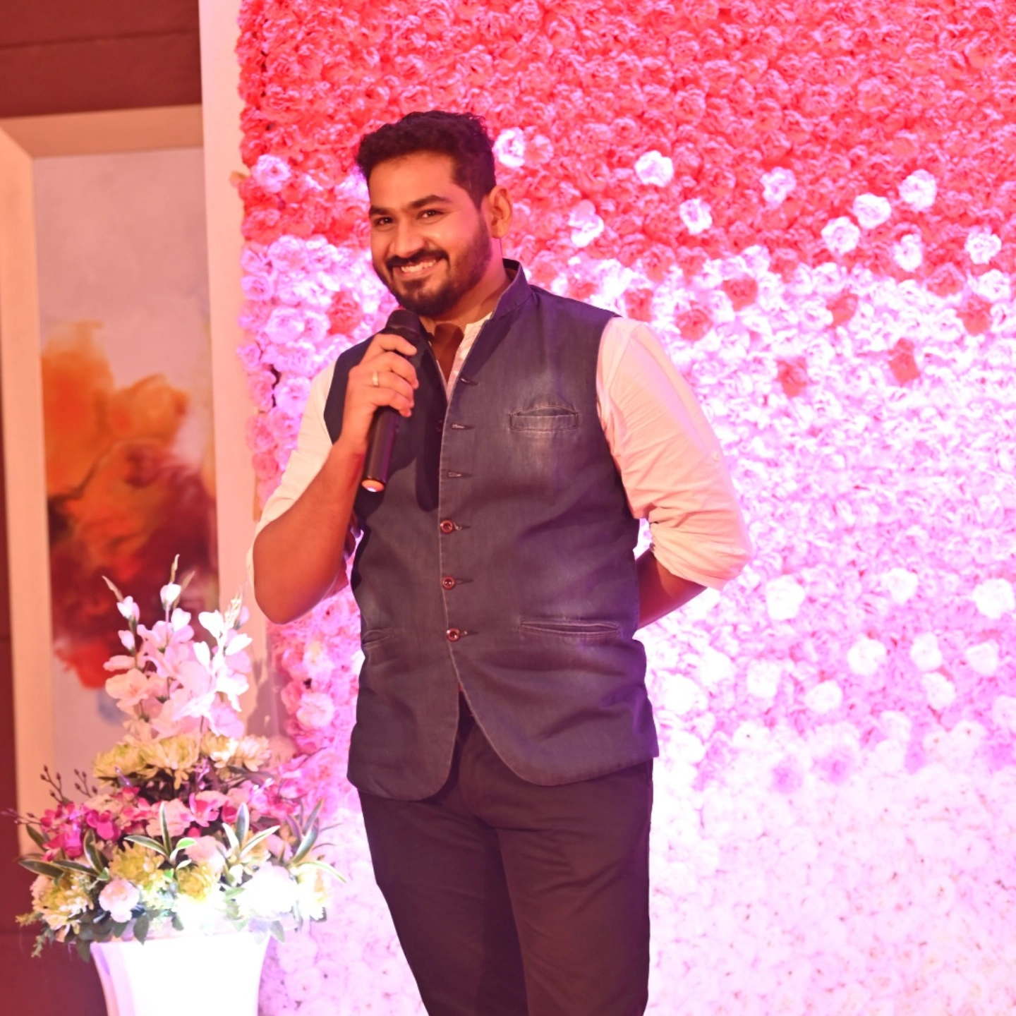 Anchor Ruchit Chavan